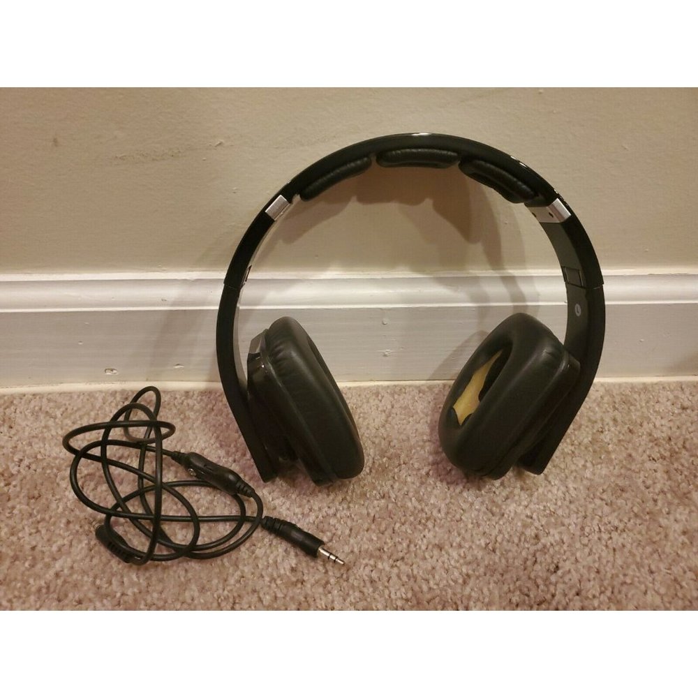 Monoprice On-the-Ear Wired Headphones with Aux Cable, Black